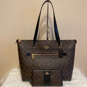 Coach purse and wallet set